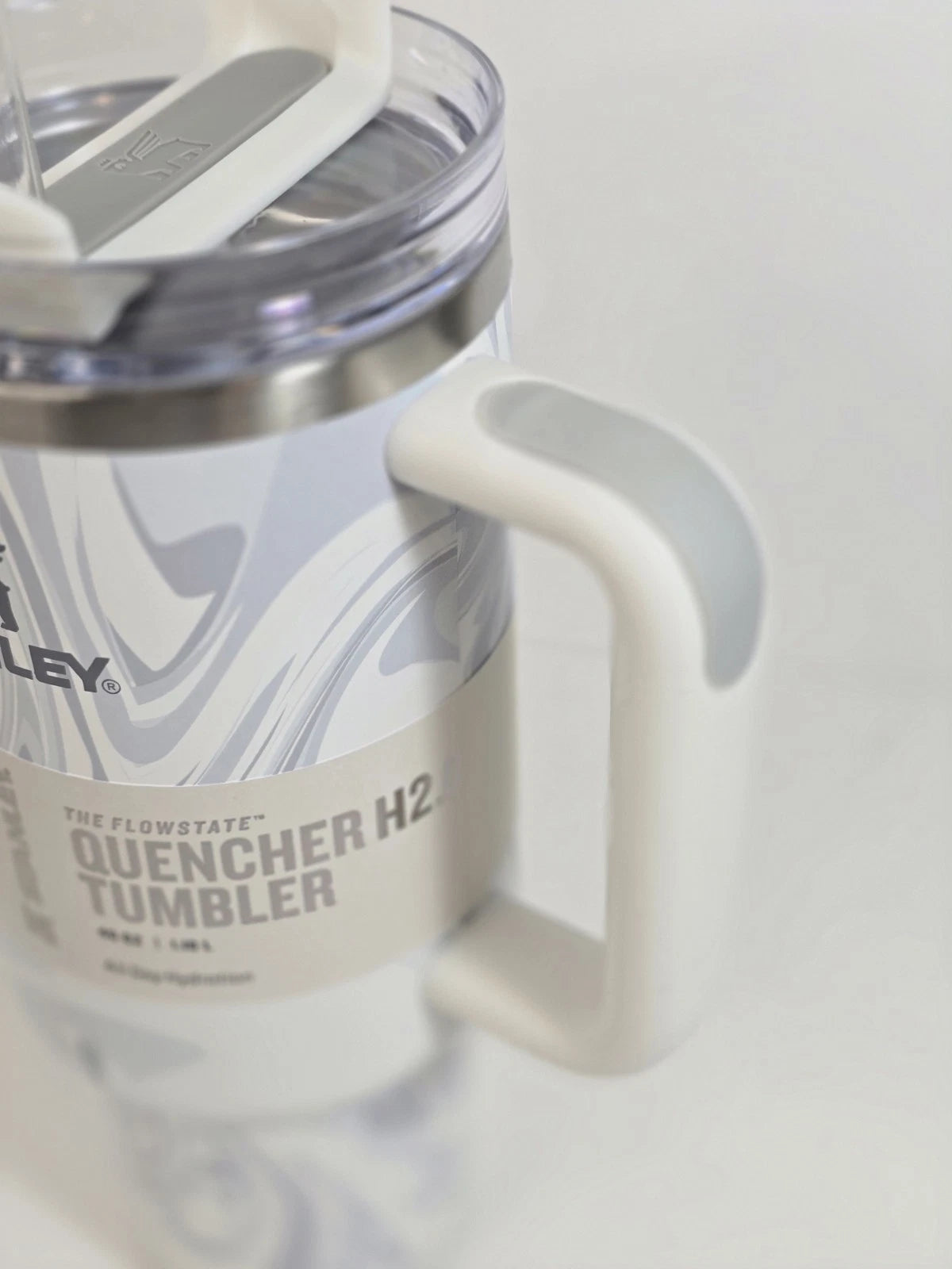 Stanley Adventure Quencher H2.0 Flowstate Tumbler 40 oz Polar Swirl Handle Cup