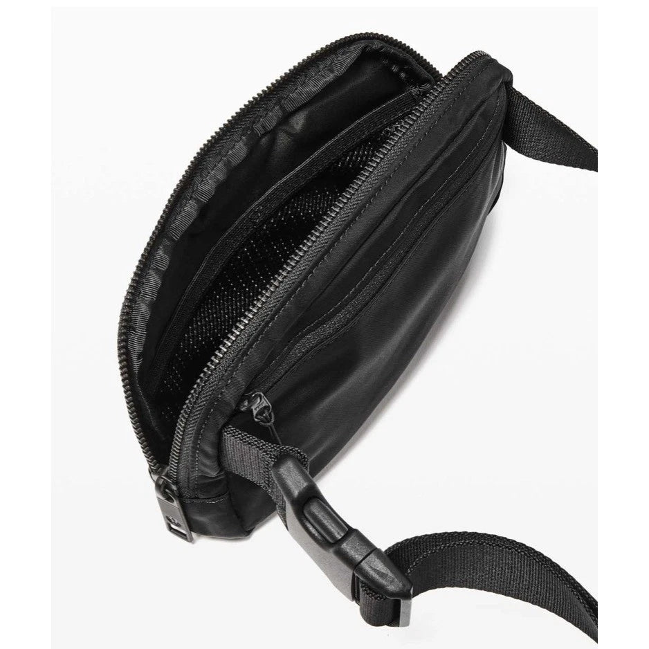 New LULULEMON Everywhere Belt Bag SOLID BLACK BLK LU9AX2S Fanny Pack Sling Bum