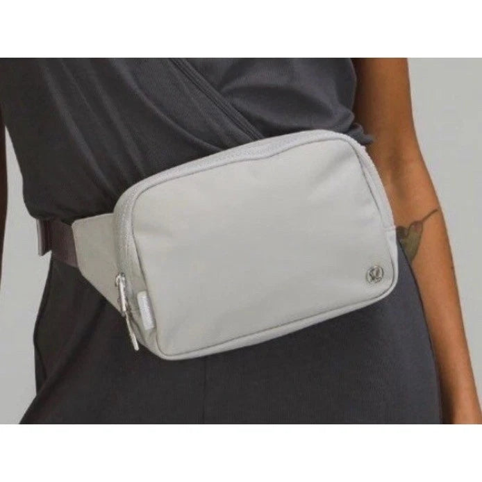 LULULEMON Large 2L Everywhere Belt Bag SILVER DROP SILD