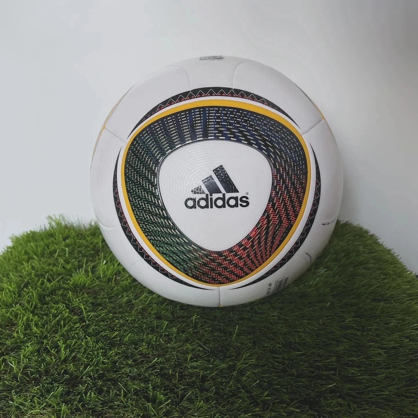 Adidas Jabulani World Cup 2010 Official Match Soccer Ball - Size 5